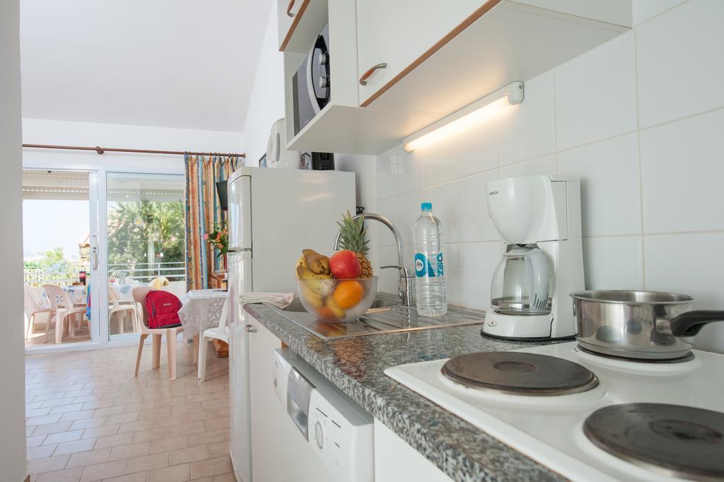 Residence Arinella Lumio  Bagian luar foto