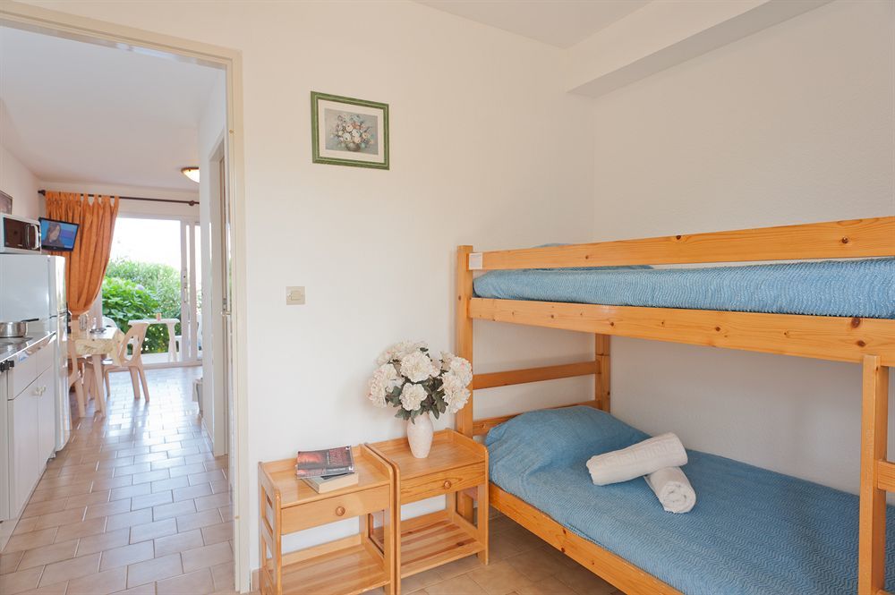 Residence Arinella Lumio  Bagian luar foto